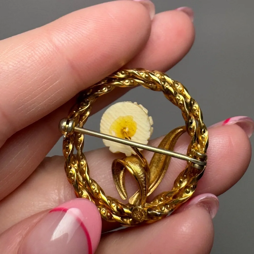 Antique White Flower & Gold Butterfly Brooch Gold Filled Vintage Jewelry